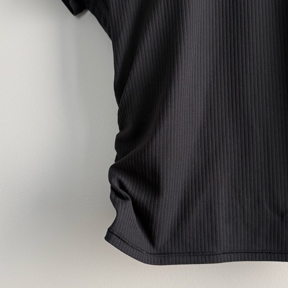 lululemon all it takes back-twist short sleeve - Picture 6 of 14